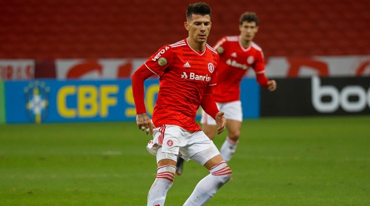 Cuesta: elogiado pelo treinador (Foto: Maxi Franzoi/AGIF)