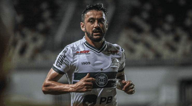 Robinho: ganhando sequência após lesões 