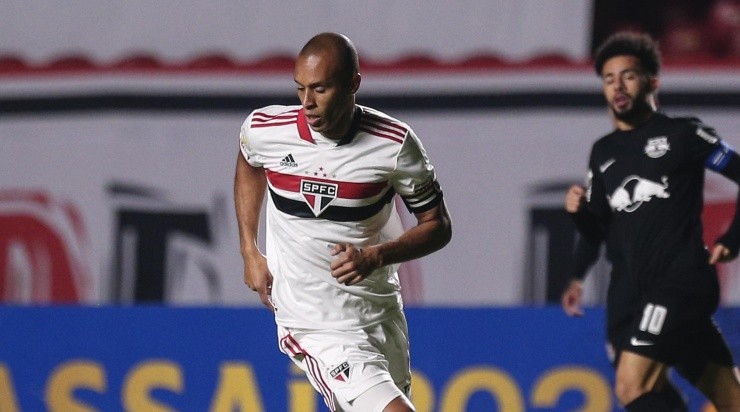 Miranda virou mais uma dor de cabeça no DM. (Foto: Ettore Chiereguini/AGIF)