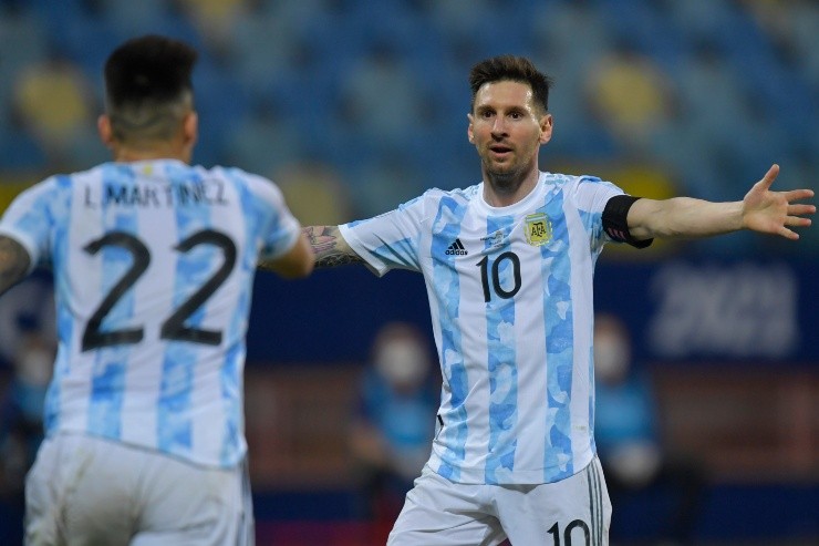Lautauro Martínez e Messi. (Foto: Getty Images)
