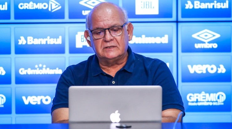 Romildo Bolzan: presidente nega problemas com Felipão (Foto: Lucas Uebel/Grêmio/Divulgação)
