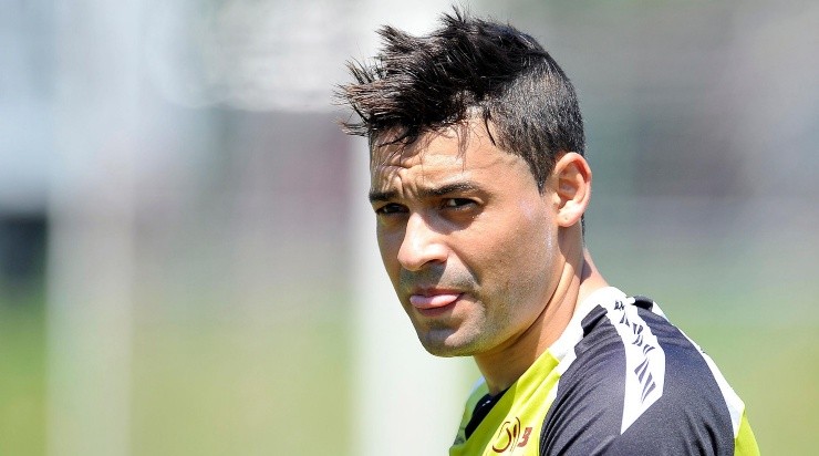 O medalhão está sem clube e ainda não declarou aposentadoria. (Foto: Fabio Castro/AGIF)