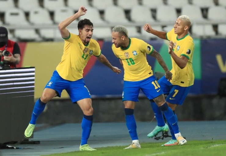 trio brasileiro contra o Peru. (Foto: Getty Images)