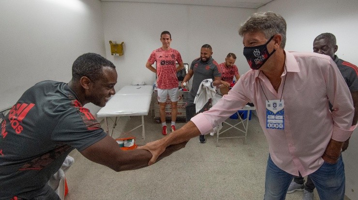Renato esteve presente no Maracanã neste domingo (11), na vitória contra a Chape. (Foto: Alexandre Vidal/Flamengo)