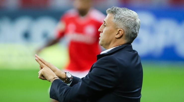 De última hora, Crespo escolheu o São Paulo. (Foto: Pedro H. Tesch/AGIF)