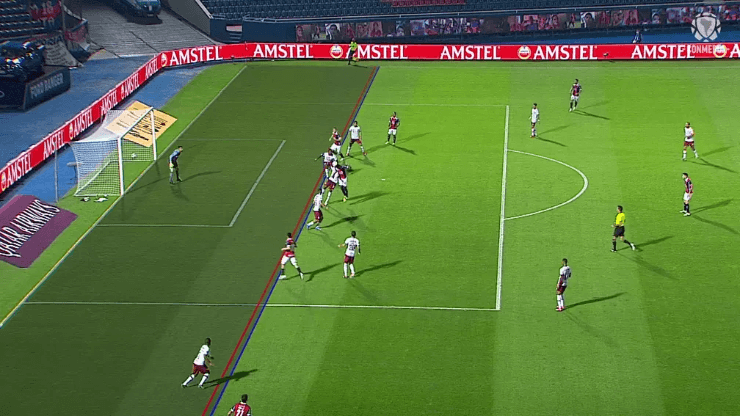 Conmebol admite erro na operação do VAR em Cerro Porteño x Fluminense — Foto: Reprodução