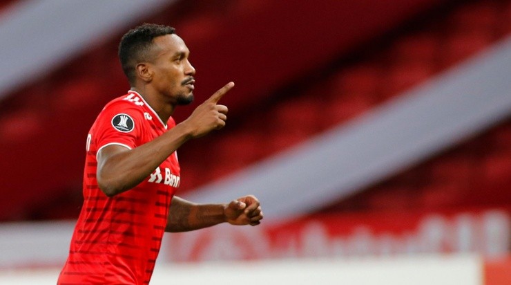 Mesmo com altos e baixos, Ed ainda é um dos destaques do Inter. (Foto: Silvio Avila - Pool/Getty Images)