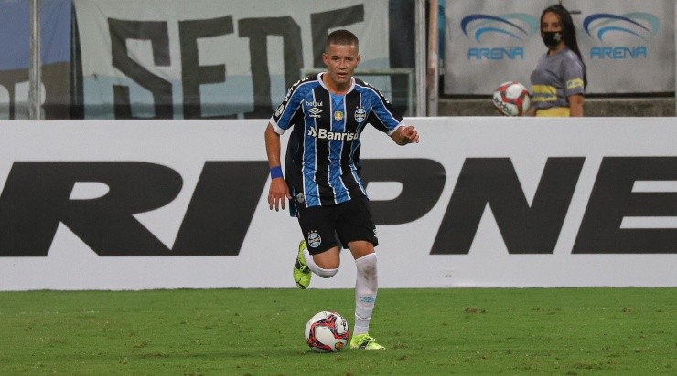 Pedro Lucas: de volta ao time de transição (Foto: Maxi Franzoi/AGIF)