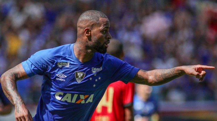 Dedé é ídolo do Cruzeiro. (Foto: Pedro Vale/AGIF)