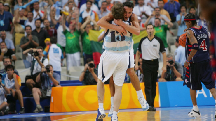 Argentina x Estados Unidos em 2004. (Foto: Garrabrant/NBAE via Getty Images) Argentina x Estados Unidos em 2004. (Foto: Garrabrant/NBAE via Getty Images)