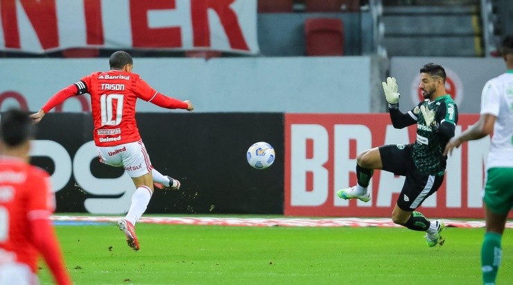 Atacante ainda persegue seu primeiro gol desde a volta ao clube (Foto: Pedro H. Tesch/AGIF)