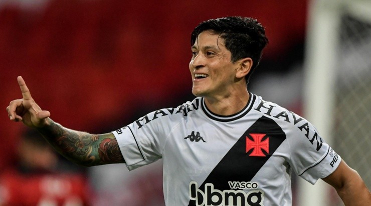 Cano “tem faro de gol”, de acordo com Luís. (Foto: Thiago Ribeiro/AGIF)