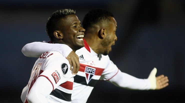 Orejuela custou R$ 13,5 milhões e sequer é relacionado. (Foto: Ernesto Ryan/Getty Images) Orejuela custou R$ 13,5 milhões e sequer é relacionado. (Foto: Ernesto Ryan/Getty Images)