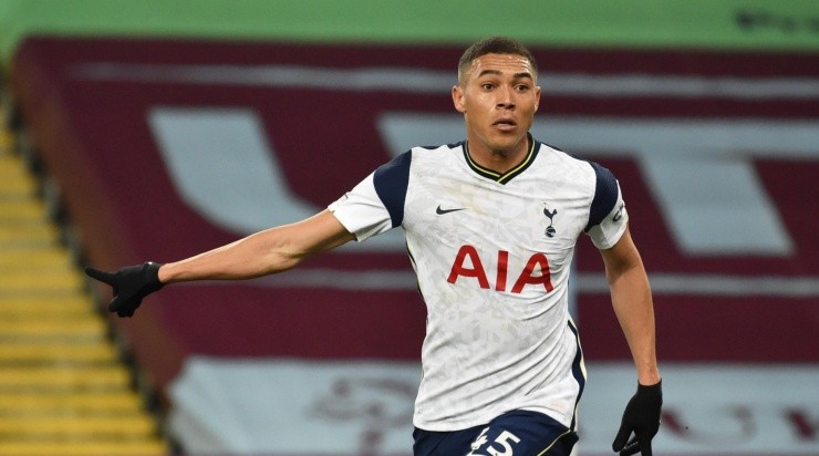 Qualquer possibilidade de empréstimo está descartada pelo Benfica, que não conta mais com Carlos. (Foto: Rui Vieira - Pool/Getty Images) Qualquer possibilidade de empréstimo está descartada pelo Benfica, que não conta mais com Carlos. (Foto: Rui Vieira - Pool/Getty Images)