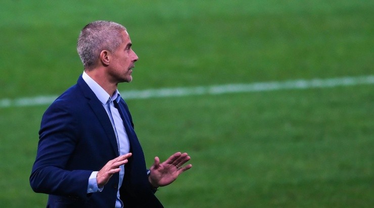 Sylvinho espera ter Giuliano e Renato Augusto à disposição em breve. Foto:Marcello Zambrana/AGIF