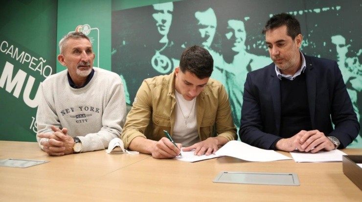 Piquerez: assinou contrato até 2025 (Foto: Cesar Greco/Palmeiras/Divulgação)