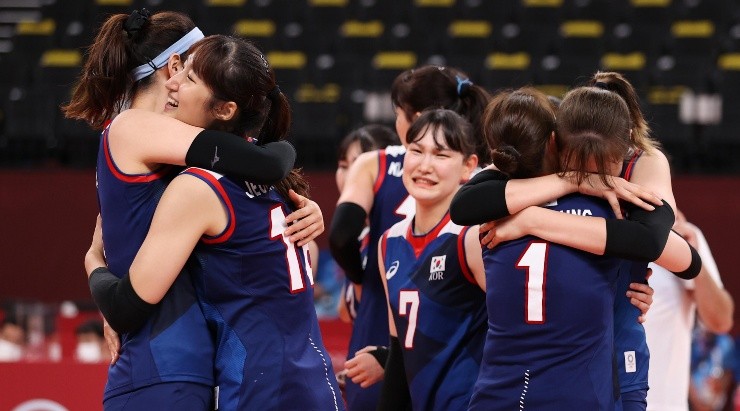 Sul-coreanas comemoram ponto diante da Turquia (Foto: Getty Images)