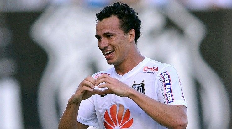 Damião não se firmou no Santos. (Foto: Mauro Horita/AGIF)