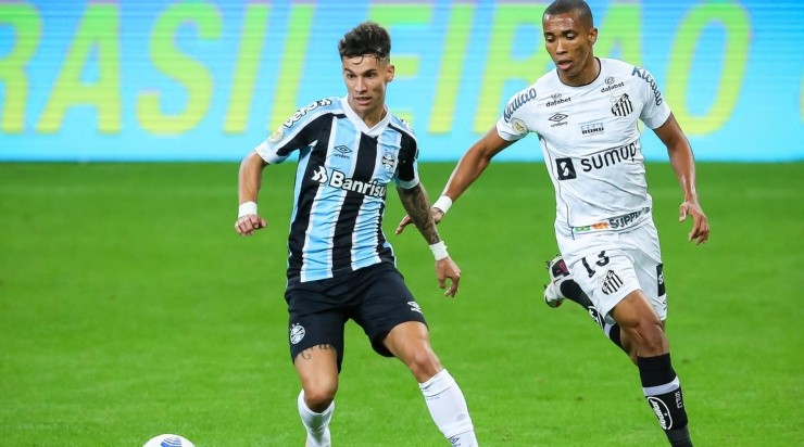 O atacante soma 11 gols em 30 jogos na temporada (Foto: Pedro H. Tesch/AGIF)