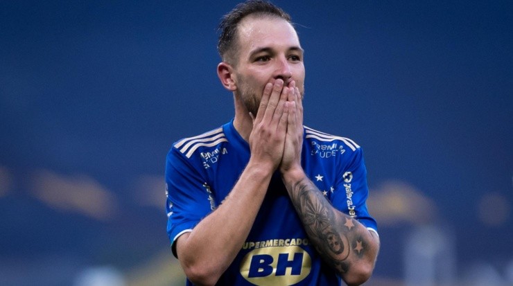 Bruno José: recebeu o terceiro cartão amarelo (Foto: Bruno Haddad/Cruzeiro/Divulgação)