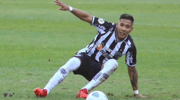 Zaracho: situação preocupa o treinador (Foto: Fernando Moreno/AGIF)