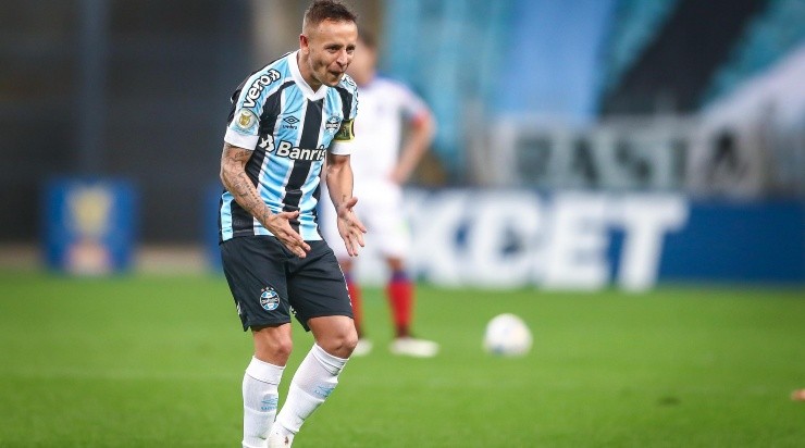 O lateral foi titular nos últimos jogos (Foto: Lucas Uebel/Grêmio/Divulgação)