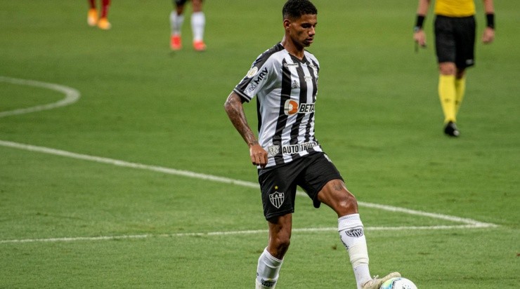 Em 63 jogos, o atacante marcou 10 gols e deu 5 assistências pelo Galo (Foto: Alessandra Torres/AGIF)
