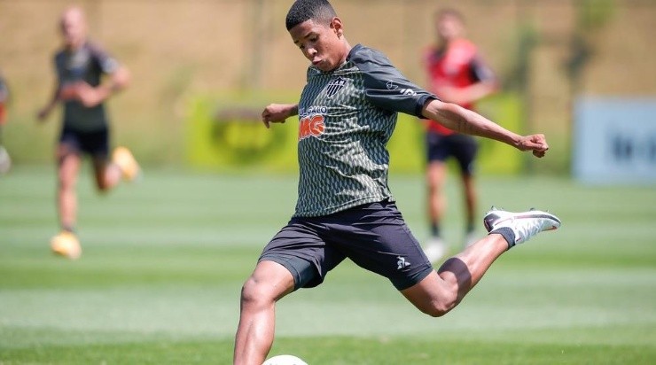 A diretoria garante que não recebe oferta pelo jovem (Foto: Bruno Cantini/Atlético/Divulgação)