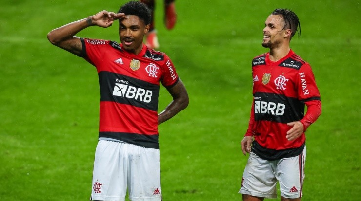 Em Porto Alegre, Mengão goleou por 4x0 mesmo com um a menos (Foto: Pedro H. Tesch/AGIF) Em Porto Alegre, Mengão goleou por 4x0 mesmo com um a menos (Foto: Pedro H. Tesch/AGIF)