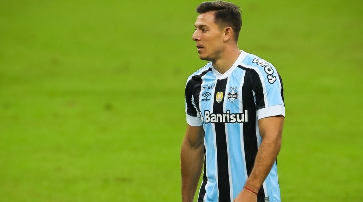 Churín: receberá chances (Foto: Pedro H. Tesch/AGIF)