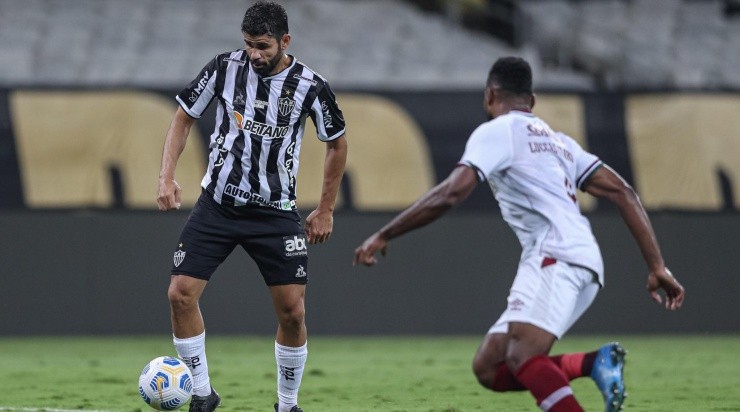 Contra o Fluminense, centroavante ingressou na segunda etapa 