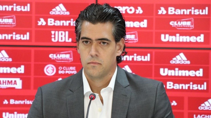 Bracks: descartou a contratação do lateral (Foto: Ricardo Duarte/Internacional/Divulgação)