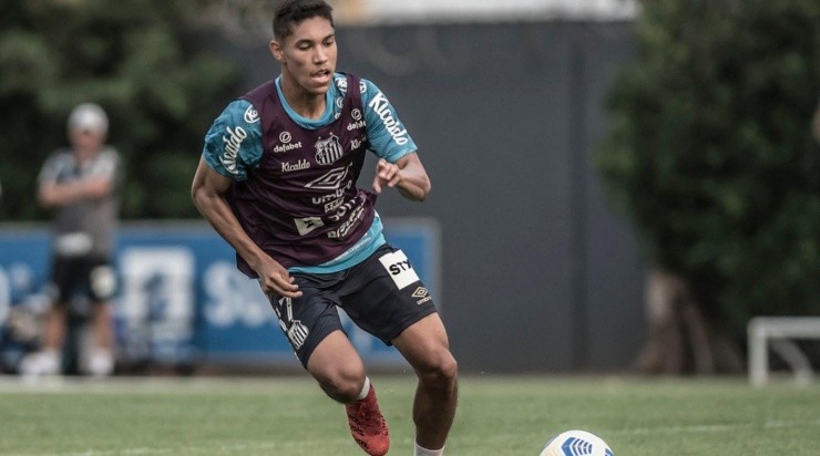 O volante foi 'rebaixado' para o sub-23 (Foto: Ivan Storti/Santos FC/Divulgação)