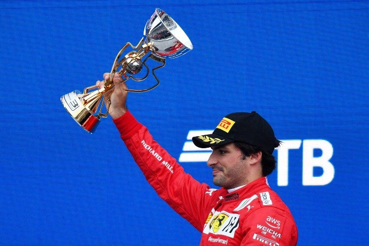 Sainz fehou o pódio na 3º posição. (Foto: Getty Images)