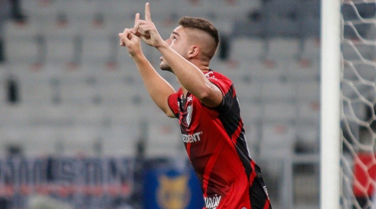 Foto: Gabriel Machado/AGIF - O atacante precisou de pouco tempo em campo para deixar sua marca