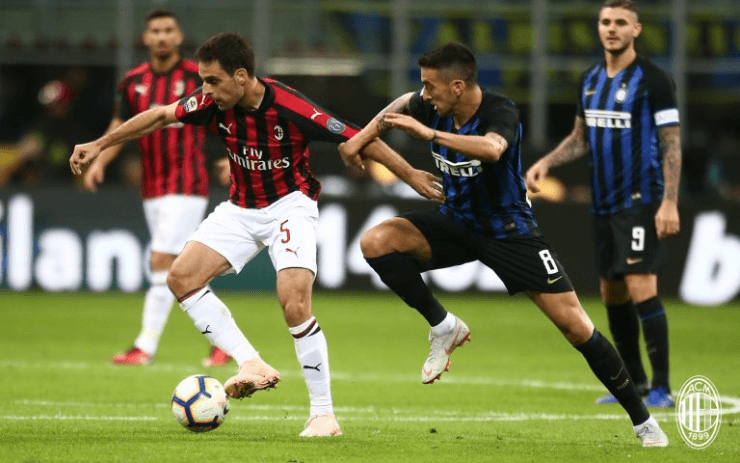 Milan e Inter em confrnto pela Série A. (Foto: Site oficial AC Milan)