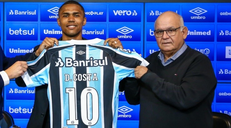Foto: Lucas Uebel/Grêmio/Divulgação - O camisa 10 foi a grande contratação gremista na temporada 
