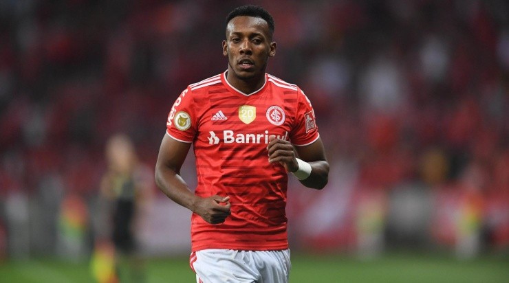 Foto: Ricardo Duarte/Inter/Divulgação - Moisés: exaltado pelo treinador