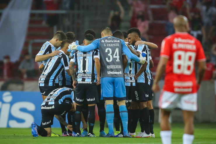 Jogadores do Grêmio, no Gre-Nal. (Foto: Pedro H. Tesch/AGIF) Jogadores do Grêmio, no Gre-Nal. (Foto: Pedro H. Tesch/AGIF)