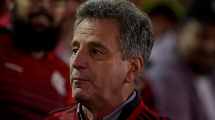 Foto: Thiago Ribeiro/AGIF - Presidente vai negociar a renovação com a Adidas.