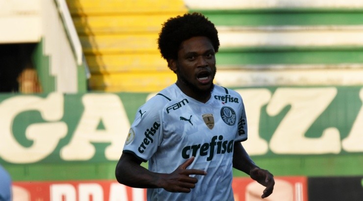 Foto: Renato Padilha/AGIF - Luiz Adriano irá depor.