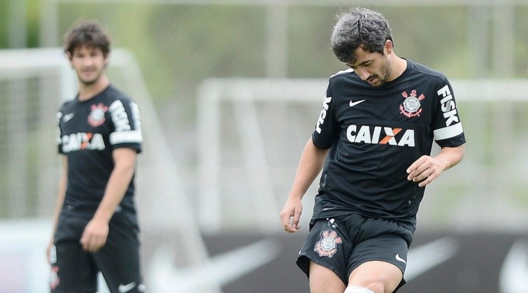Foto: Mauro Horita/AGIF - Douglas detalhou o momento tenso vivido no Timão.