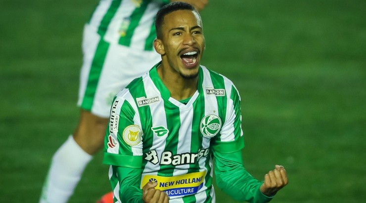 Foto: Pedro H. Tesch/AGIF - Paulinho Bóia estava atuando por empréstimo no Juventude.