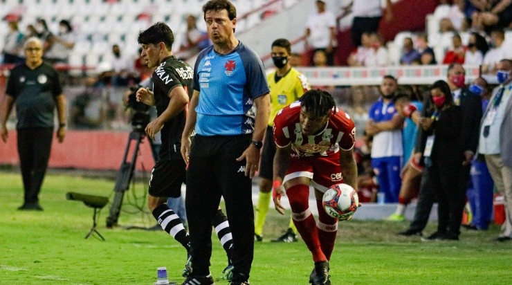 Foto: Rafael Vieira/AGIF - Empate frustrante com o Náutico foi decisivo na visão do técnico