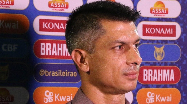 Foto: Fernando Moreno/AGIF - Na avaliação do treinador, a equipe merecia um resultado melhor