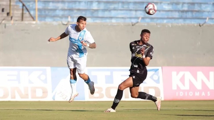 RicardoChicarelli/ LondrinaEC - Londrina e Ponte no Estádio do Café. Time da casa venceu por 2 a 1.