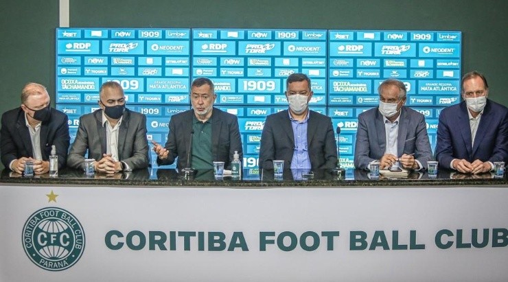 Foto: Divulgação/Coritiba - A diretoria do Coxa concedeu entrevista coletiva após o acesso ser confirmado