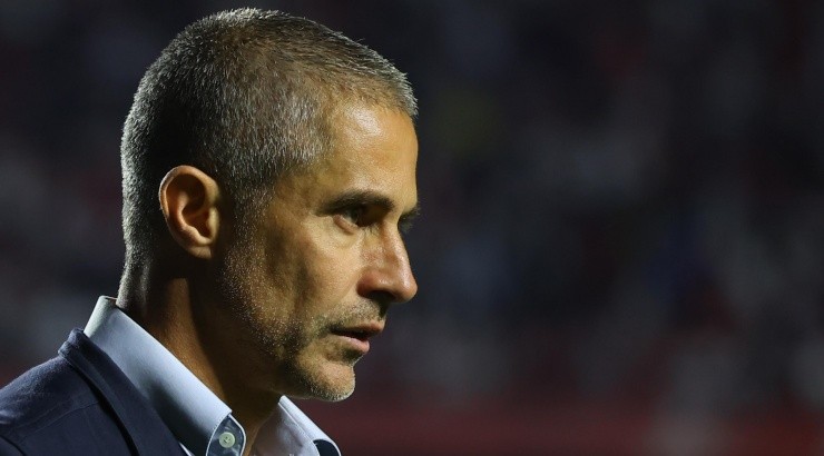 Foto: Marcello Zambrana/AGIF - Clima de Sylvinho está pesado no Corinthians.