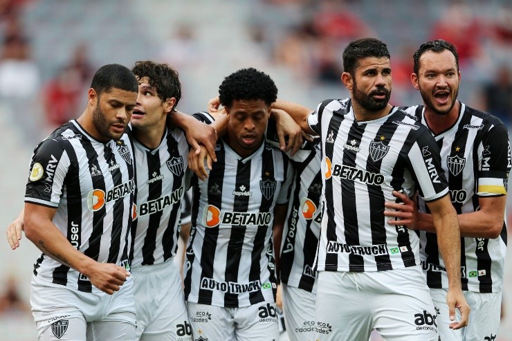 Heuler Andrey/Getty Images - Jogadores do Galo contra o Athletico Paranaense. Heuler Andrey/Getty Images - Jogadores do Galo contra o Athletico Paranaense.