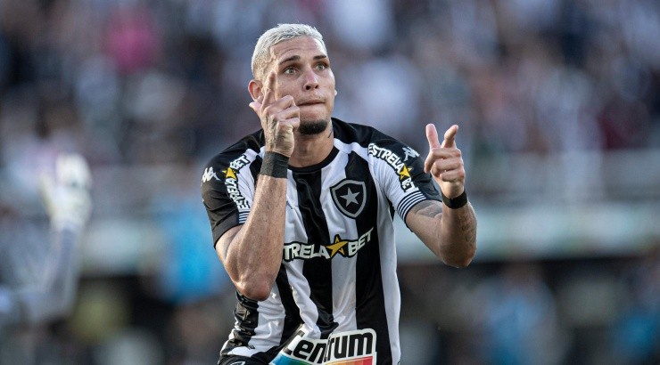 Foto: Jorge Rodrigues/AGIF - Navarro foi o destaque do Botafogo na Série B.